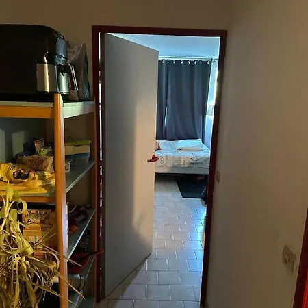 Studio Nimes דירה